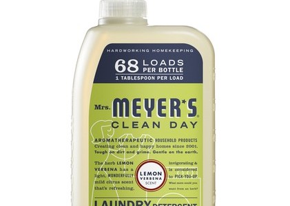 Green Product Review: Mrs. Meyers Laundry Detergent (Lemon Verbena)